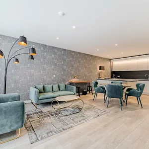 Acropolis - Luxury Appartments I Hotelservice And Parking 4* Middelkerke